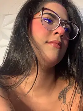 Snapshot of caritobeachdh chatting on 12-21-25, 07:15 caritobeachdh online show from 12-21-25, 07:15