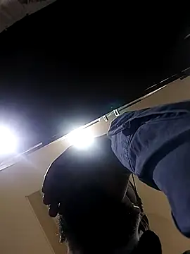 Snapshot of samura55 chatting on 11-04-25, 07:29 samura55 online show from 11-04-25, 07:29