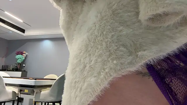 yuer2563 online show from 11-24-25, 02:28