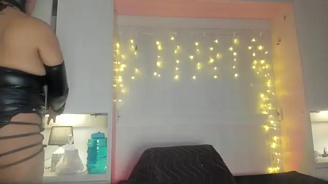 VickyRuiz  online show from 04-06-26, 07:37