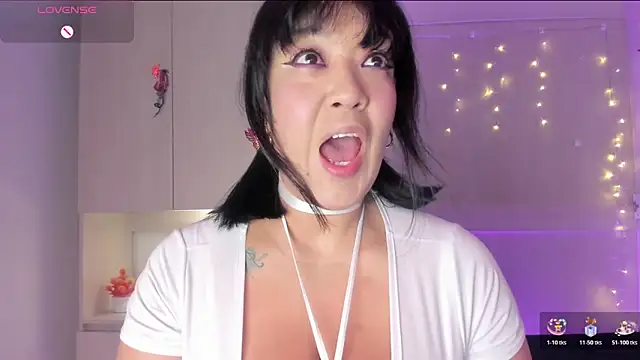 VickyRuiz  online show from 06-10-26, 07:57