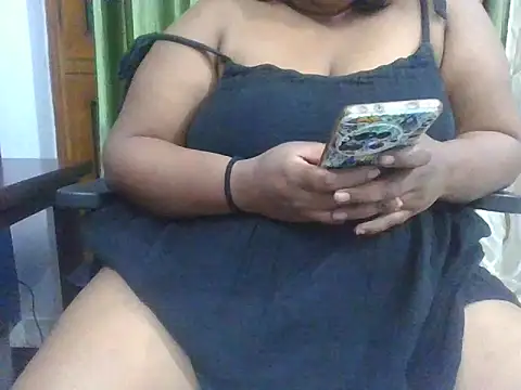 chubbykitten03 online show from 08-04-26, 07:49