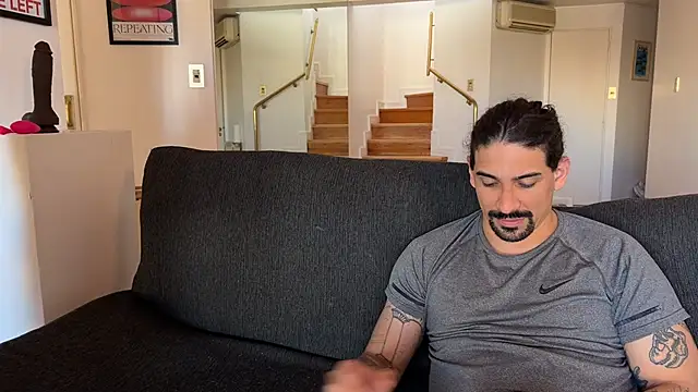 Snapshot of lenruy chatting on 10-26-25, 07:53 lenruy online show from 10-26-25, 07:53