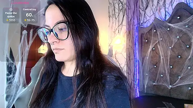 Zami Escobar of online show from 10-24-25, 06:37