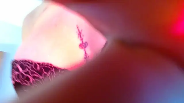 Snapshot of lilithxy chatting on 11-25-25, 02:17 lilithxy online show from 11-25-25, 02:17