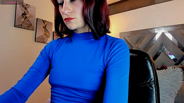 Snapshot of Candy_Hott7 chatting on 10-06-25, 08:17 Candy Hott7 online show from 10-06-25, 08:17