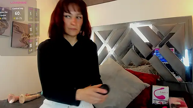 Snapshot of Candy_Hott7 chatting on 11-20-25, 08:30 Candy Hott7 online show from 11-20-25, 08:30