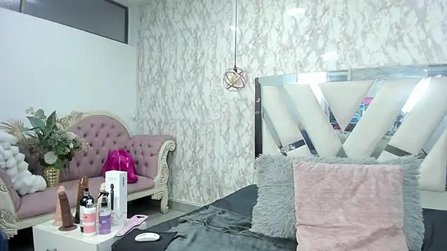 Candy Hott7 online show from 03-04-26, 10:27