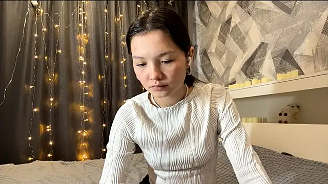 Snapshot of KiraVelvet chatting on 12-01-25, 09:25 KiraVelvet online show from 12-01-25, 09:25