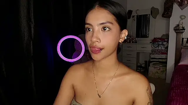 mia yireth online show from 09-11-25, 12:44