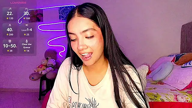 mia yireth online show from 04-21-26, 02:51