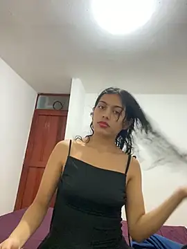 Snapshot of Nezuko-uWux chatting on 09-13-25, 01:05 Nezuko-uWux online show from 09-13-25, 01:05