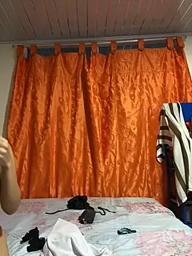 Snapshot of Nezuko-uWux chatting on 10-31-25, 10:55 Nezuko-uWux online show from 10-31-25, 10:55