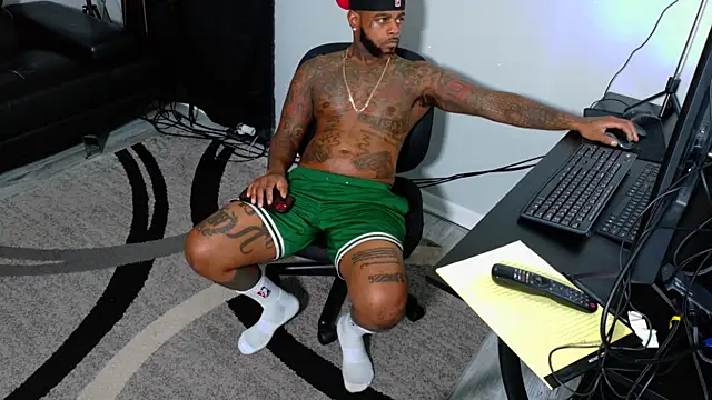 SLANGONDEMHOES online show from 11-22-25, 08:08