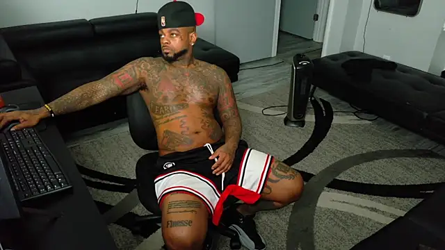 SLANGONDEMHOES online show from 04-11-26, 09:41