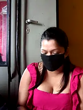 Snapshot of Hottie_couple69 chatting on 09-11-25, 05:40 Hottie couple69 online show from 09-11-25, 05:40