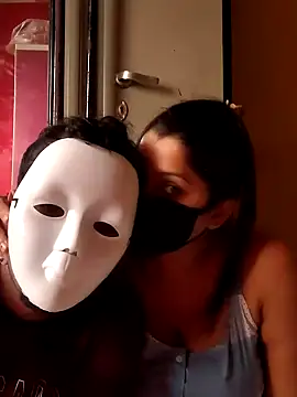 Snapshot of Hottie_couple69 chatting on 09-14-25, 08:13 Hottie couple69 online show from 09-14-25, 08:13