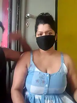 Snapshot of Hottie_couple69 chatting on 09-18-25, 06:59 Hottie couple69 online show from 09-18-25, 06:59