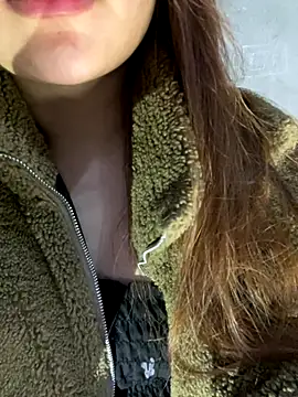 Snapshot of Hinne07 chatting on 11-04-25, 03:55 Hinne07 online show from 11-04-25, 03:55