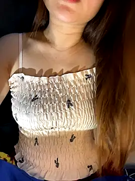 Snapshot of Hinne07 chatting on 11-12-25, 12:44 Hinne07 online show from 11-12-25, 12:44