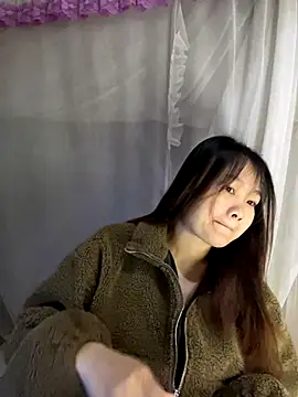 Snapshot of Hinne07 chatting on 11-26-25, 01:28 Hinne07 online show from 11-26-25, 01:28