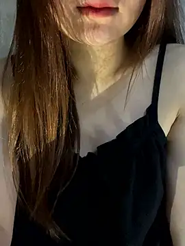 Snapshot of Hinne07 chatting on 01-08-26, 03:20 Hinne07 online show from 01-08-26, 03:20