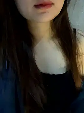 Snapshot of Hinne07 chatting on 01-09-26, 12:13 Hinne07 online show from 01-09-26, 12:13