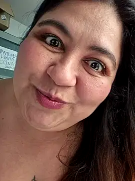 curvy diva  online show from 10-23-25, 01:54