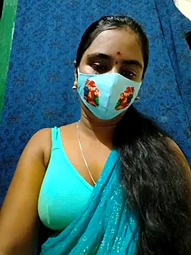 Snapshot of mini-queen chatting on 09-15-25, 05:13 mini-queen online show from 09-15-25, 05:13