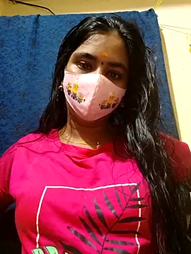 Snapshot of mini-queen chatting on 03-02-26, 06:04 mini-queen online show from 03-02-26, 06:04