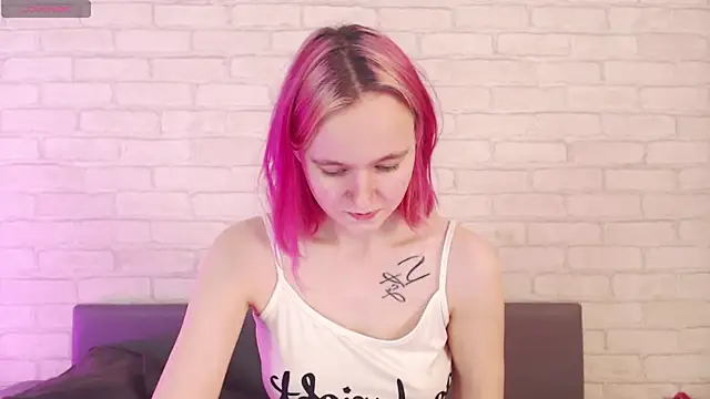 Ericha Stone online show from 10-14-25, 08:26