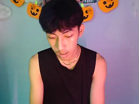 Snapshot of Make_your_ladyxx chatting on 10-17-25, 06:49 Make your ladyxx online show from 10-17-25, 06:49