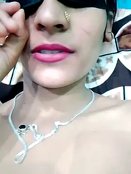 Pahadi couple online show from 10-17-25, 04:48