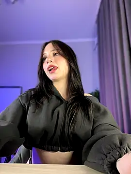 YourLittleDevil online show from 09-21-25, 01:35