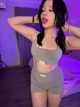 YourLittleDevil online show from 03-12-26, 05:24