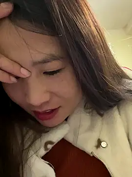 LiLy-0477 online show from 11-17-25, 07:58