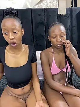 SexyPetitex25 online show from 02-20-26, 07:47