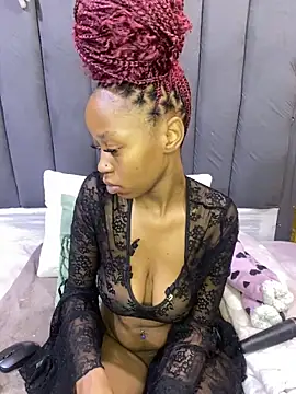 SexyPetitex25 online show from 06-03-26, 08:03