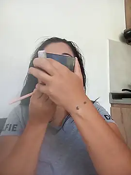 Snapshot of Alisson_Morgann chatting on 09-21-25, 02:29 Alisson Morgann online show from 09-21-25, 02:29