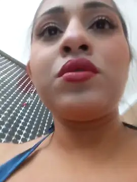 Snapshot of Alisson_Morgann chatting on 10-19-25, 05:46 Alisson Morgann online show from 10-19-25, 05:46