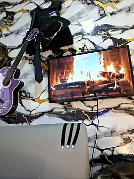 Alisson Morgann online show from 04-19-26, 08:22