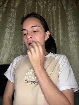 Snapshot of blinkiii_ chatting on 09-27-25, 02:27 blinkiii online show from 09-27-25, 02:27