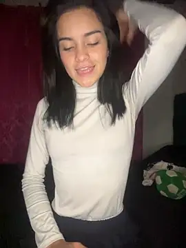 Snapshot of blinkiii_ chatting on 10-11-25, 11:58 blinkiii online show from 10-11-25, 11:58