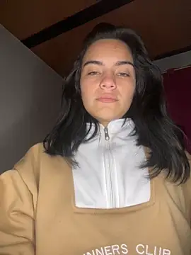 Snapshot of blinkiii_ chatting on 11-12-25, 01:39 blinkiii online show from 11-12-25, 01:39