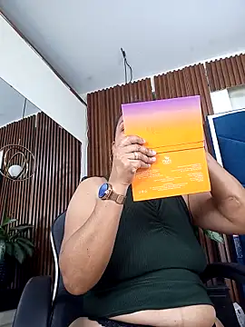 VictoriaSanz online show from 10-12-25, 07:13