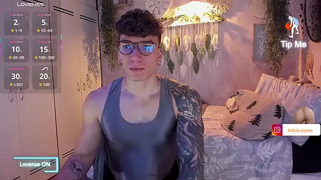 estebandi do online show from 11-30-25, 03:43