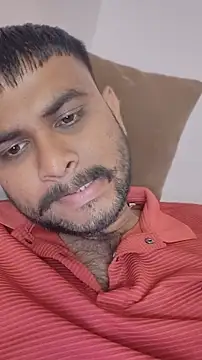 Snapshot of Frvgggghh chatting on 02-27-26, 08:03 Frvgggghh online show from 02-27-26, 08:03