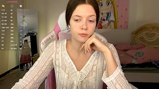 VibeQueenLucy online show from 11-14-25, 10:25