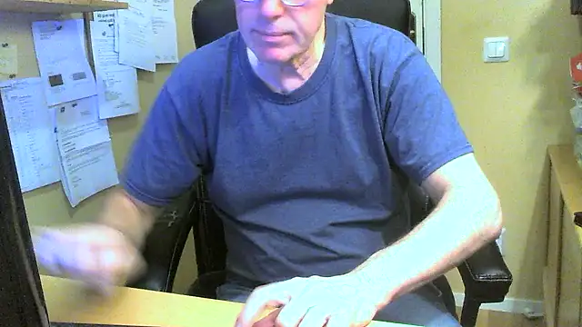 Klipparn online show from 12-14-25, 04:12