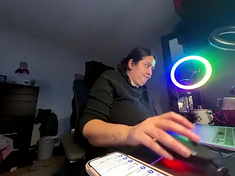 Snapshot of Prill940 chatting on 01-09-26, 03:15 Prill940 online show from 01-09-26, 03:15